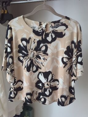 Adrianna Papell Floral Short-Sleeve Cropped Top Large
